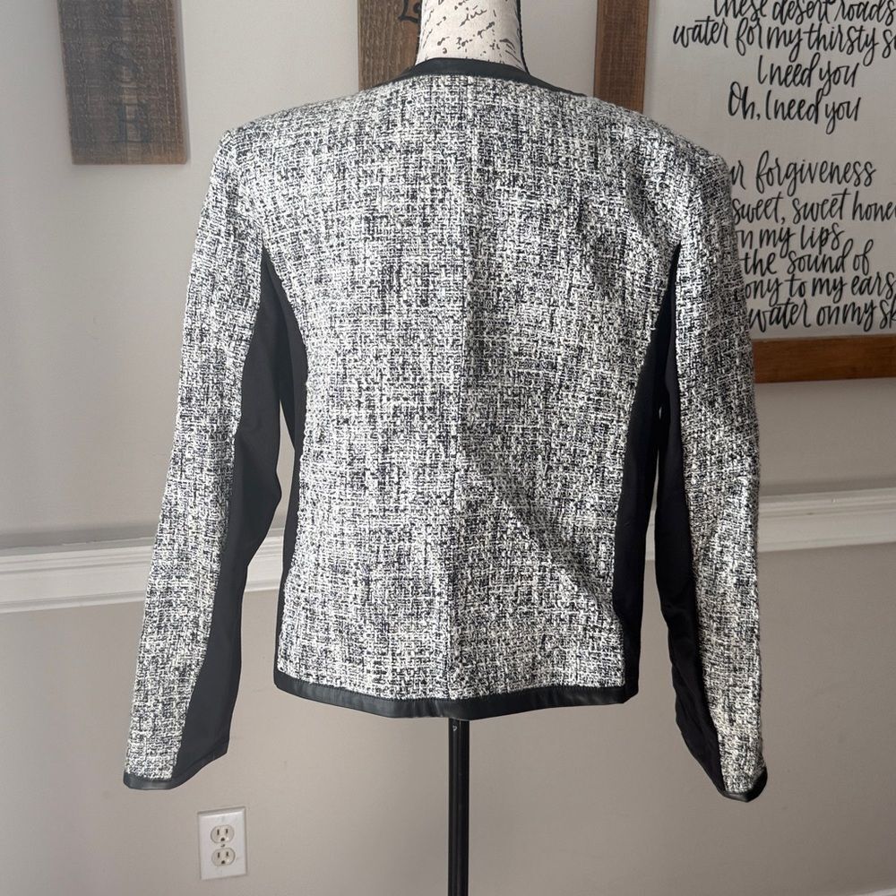 Karl Lagerfeld Paris Monochrome Tweed Women's Blazer - Picture 6 of 13